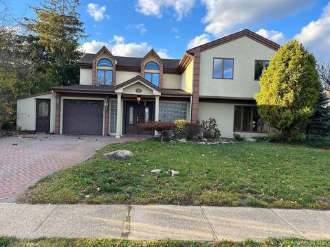 Photo of 3200 Lydia Lane, Bellmore, NY 11710 (MLS # 931176)