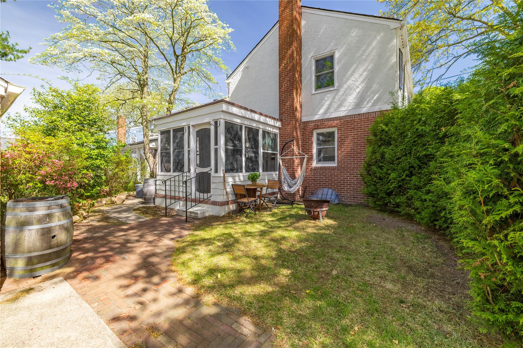 15 Ilsley Place, Malverne, New York image 14