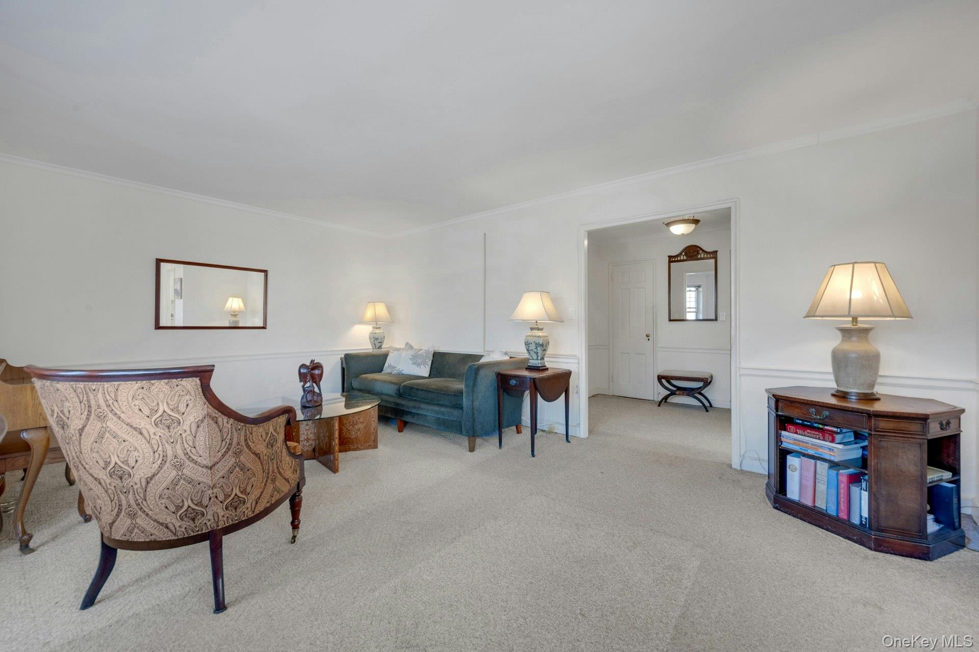 7 Chateaux Circle 7H