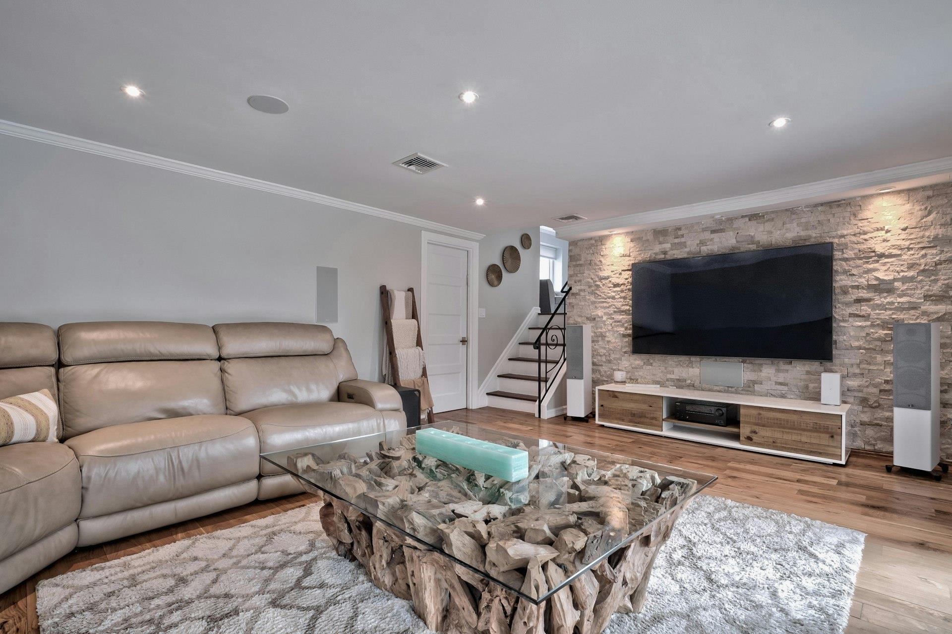 6 Landview Drive, Dix Hills, New York image 18