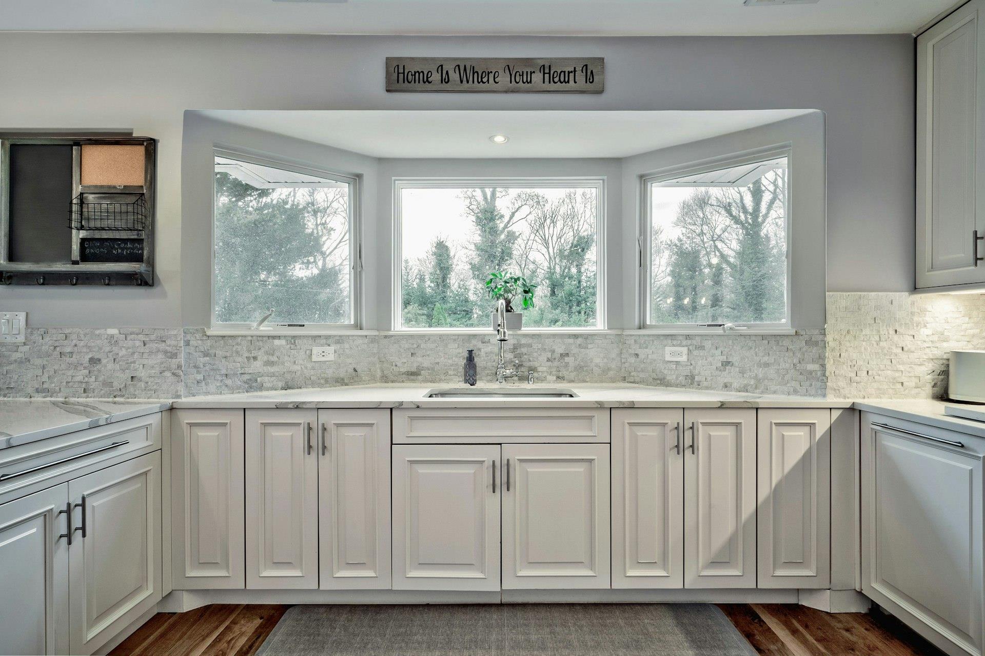 6 Landview Drive, Dix Hills, New York image 9