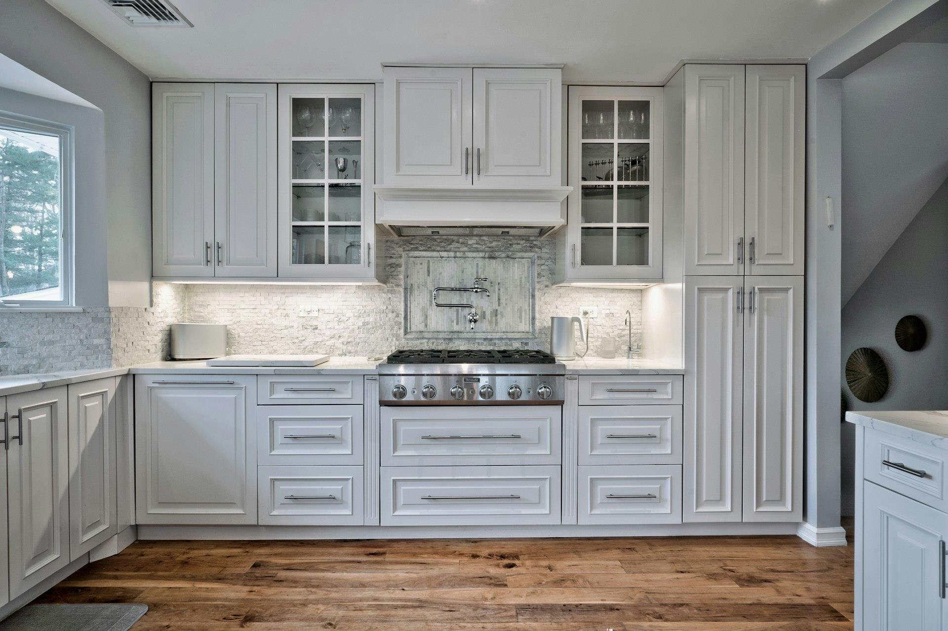 6 Landview Drive, Dix Hills, New York image 10