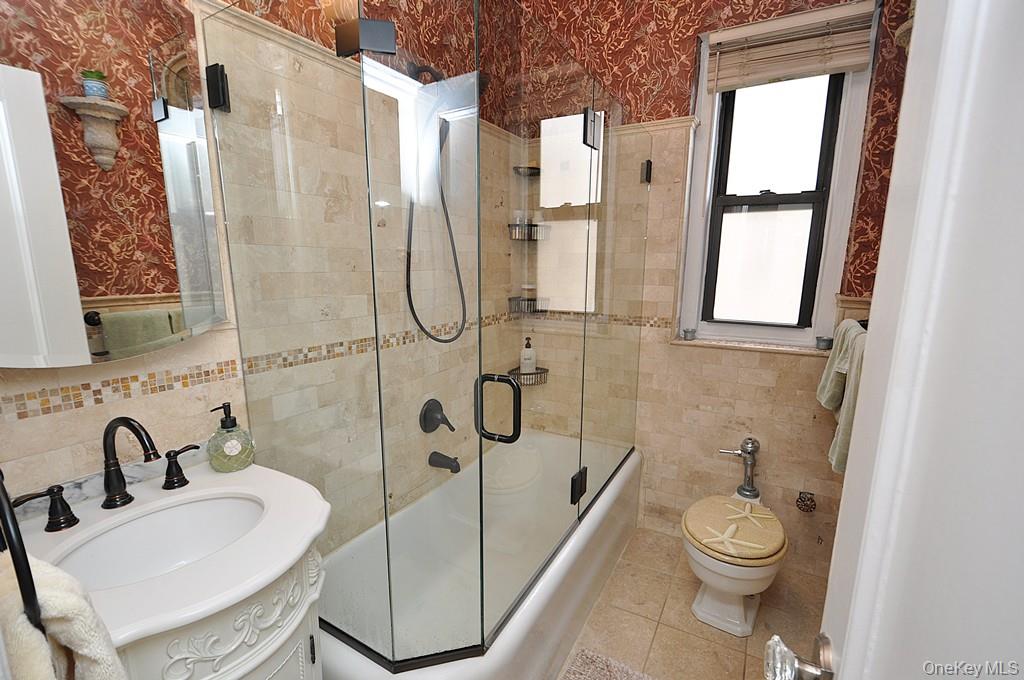 Scarsdale, New York 10583, United States, 1 Bedroom Bedrooms, ,1 BathroomBathrooms,Residential,Active,228711