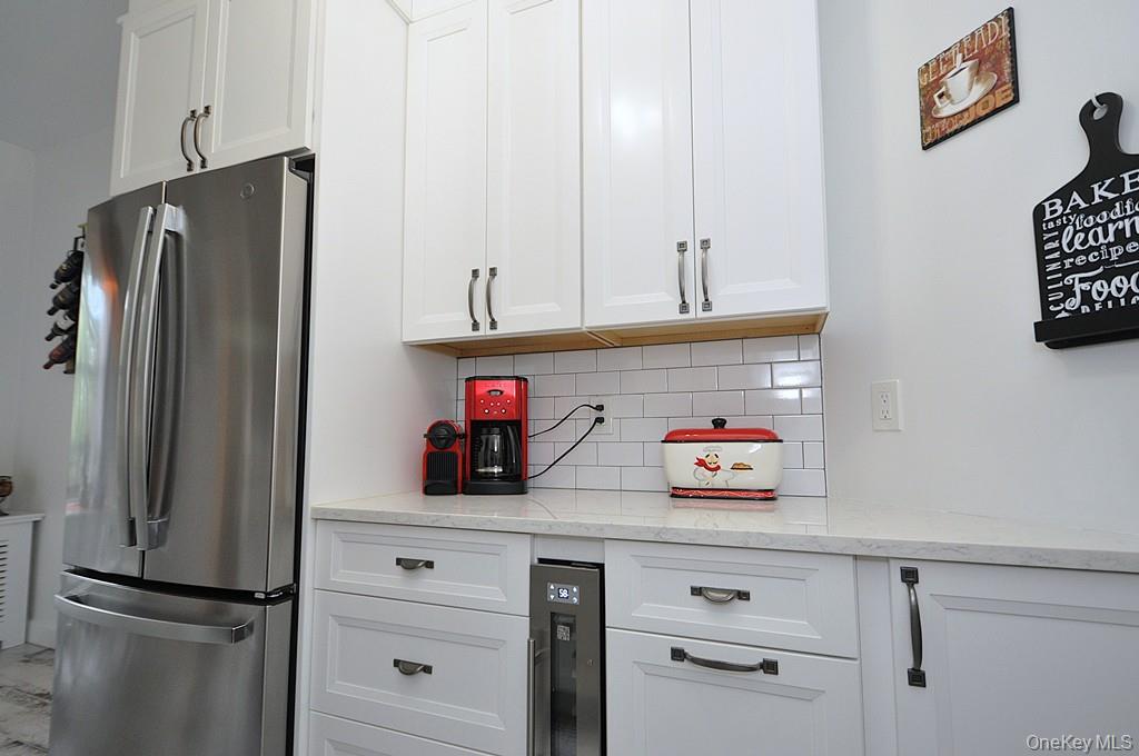 Scarsdale, New York 10583, United States, 1 Bedroom Bedrooms, ,1 BathroomBathrooms,Residential,Active,228711