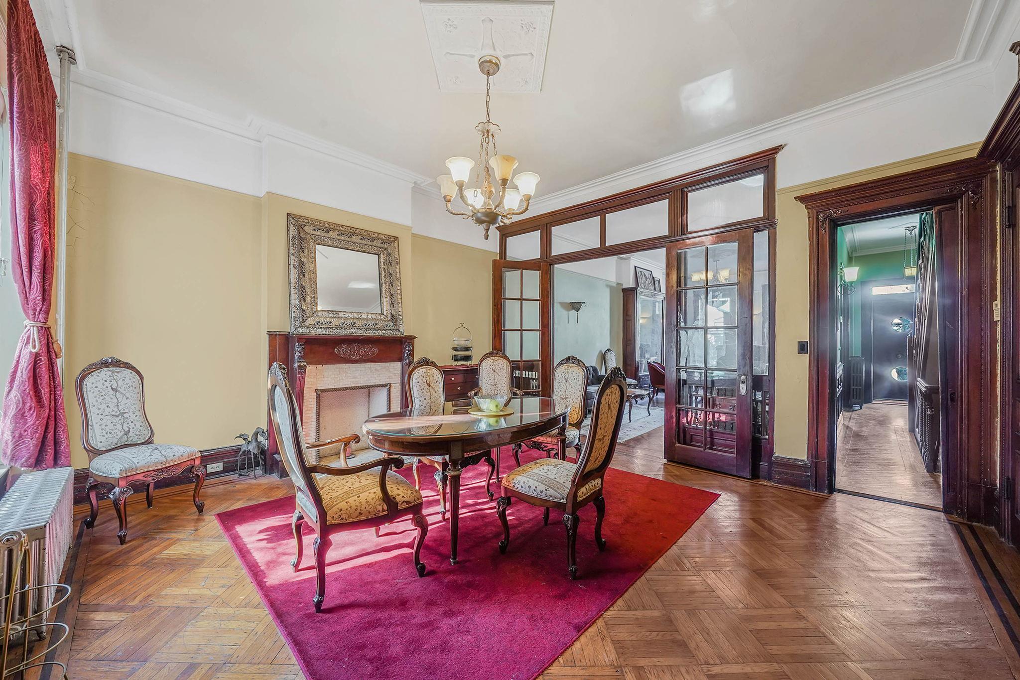 550 Decatur Street