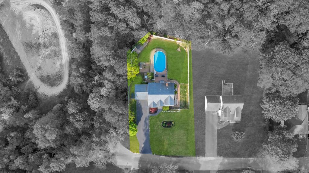 87 Lambert Avenue, Mastic, New York image 45