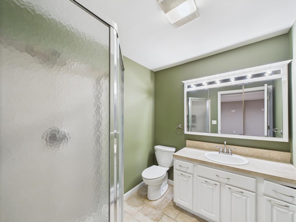 87 Lambert Avenue, Mastic, New York image 33