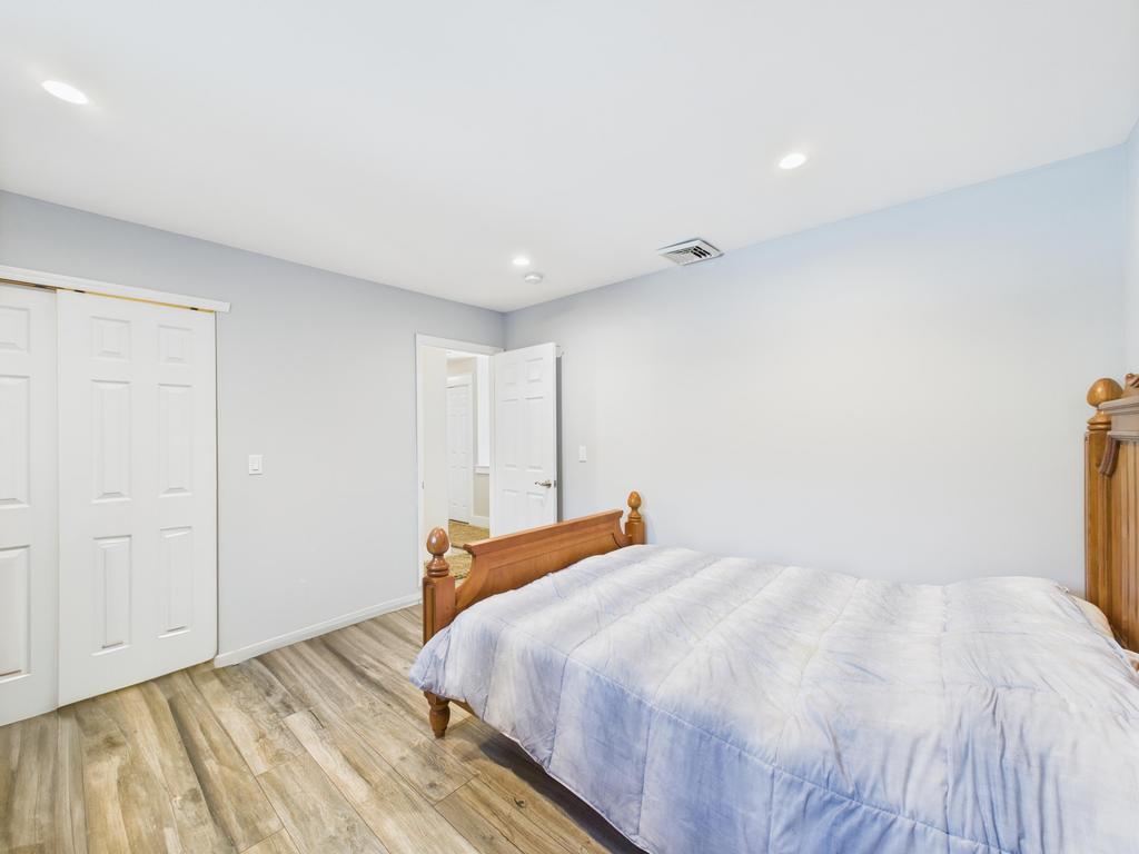 87 Lambert Avenue, Mastic, New York image 15