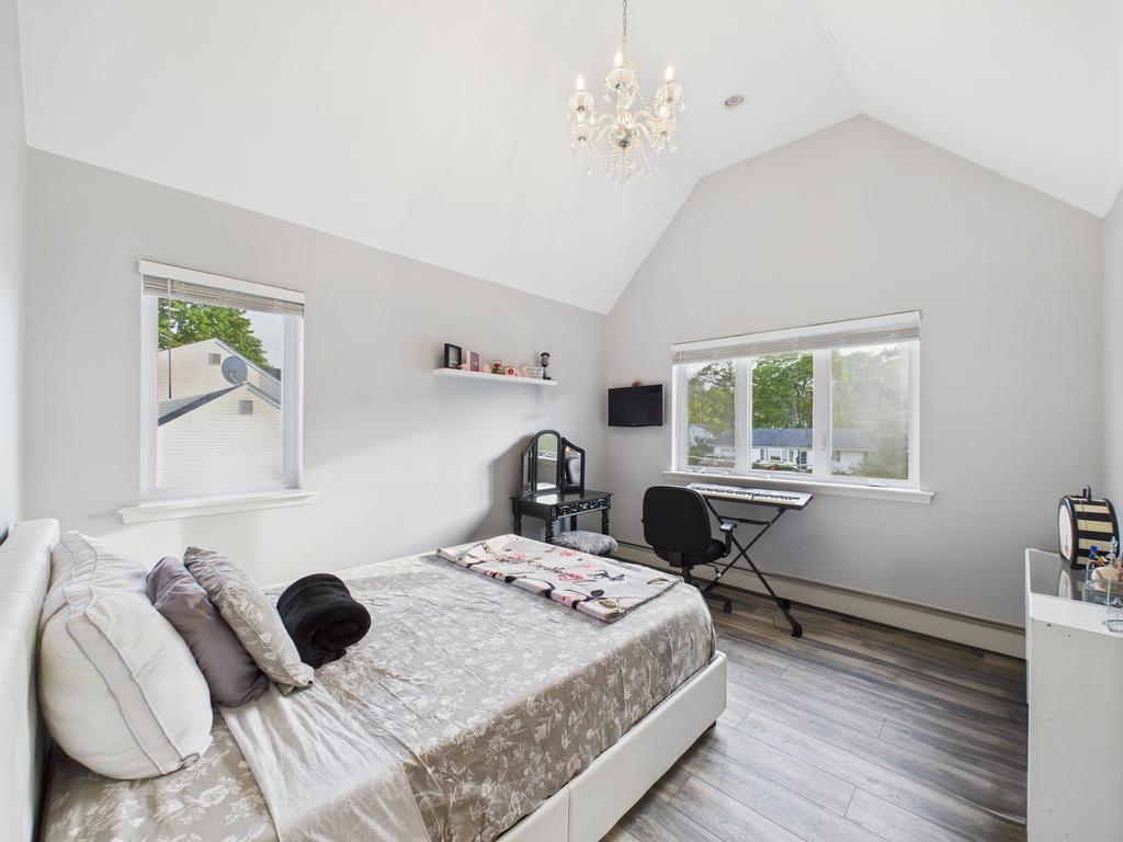 87 Lambert Avenue, Mastic, New York image 20