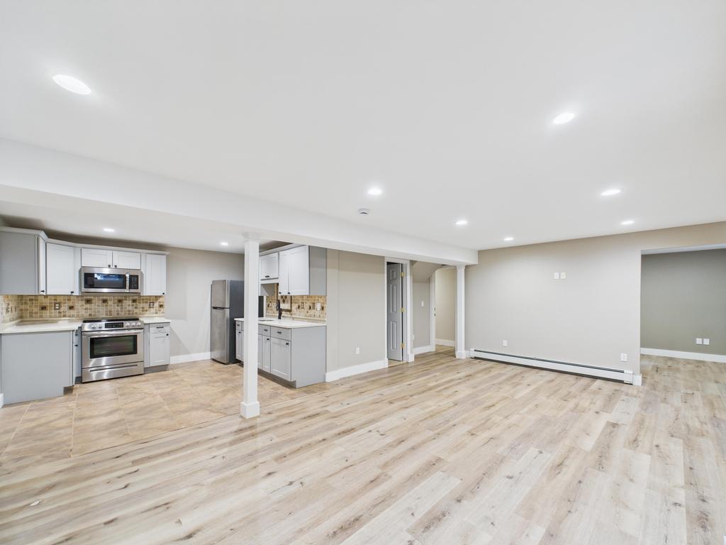87 Lambert Avenue, Mastic, New York image 30