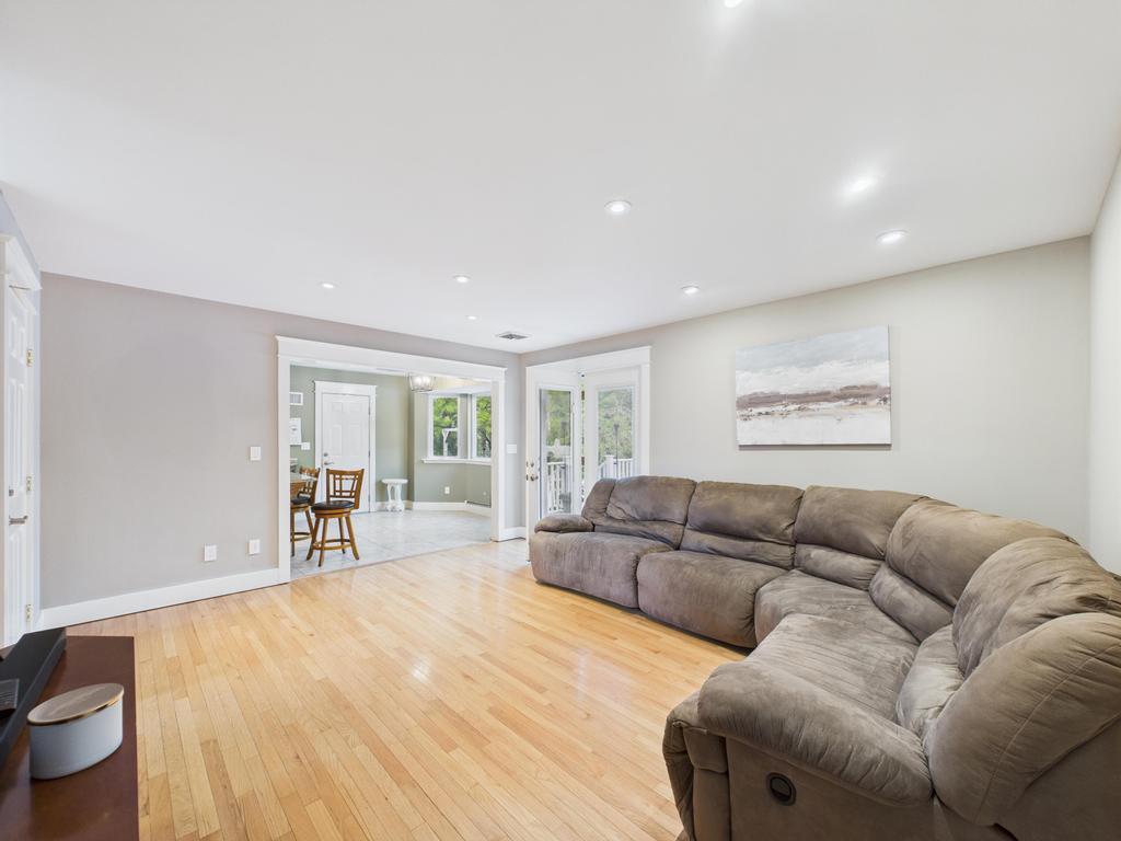 87 Lambert Avenue, Mastic, New York image 5