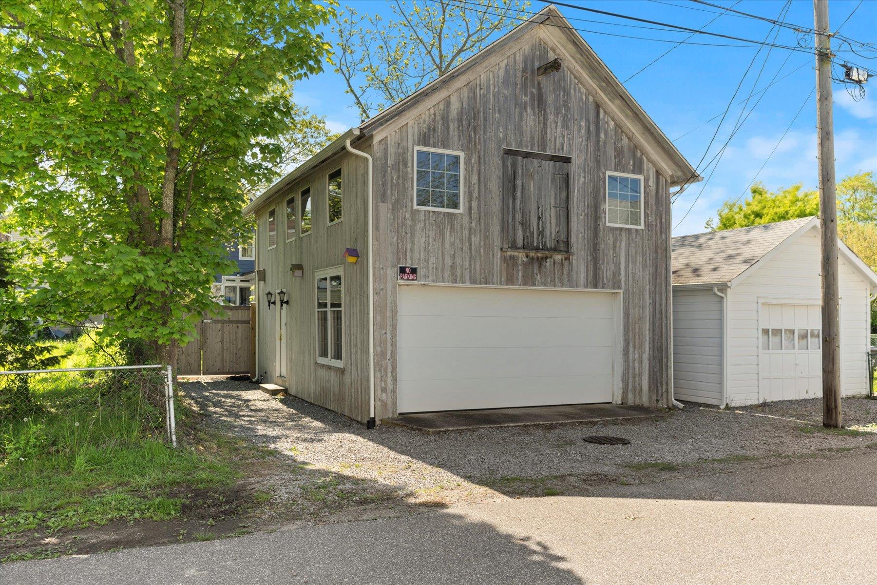 604 Main Street, Greenport, New York image 33