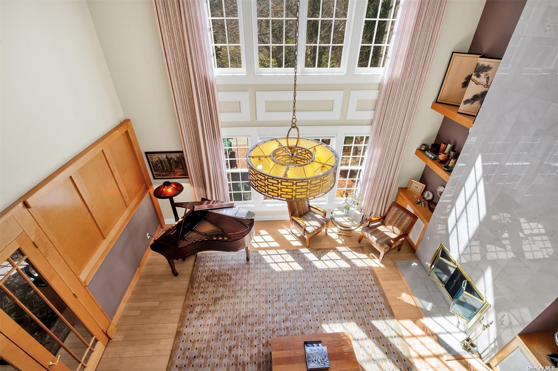 16 W Stone Hill Drive, Manhasset, New York image 12