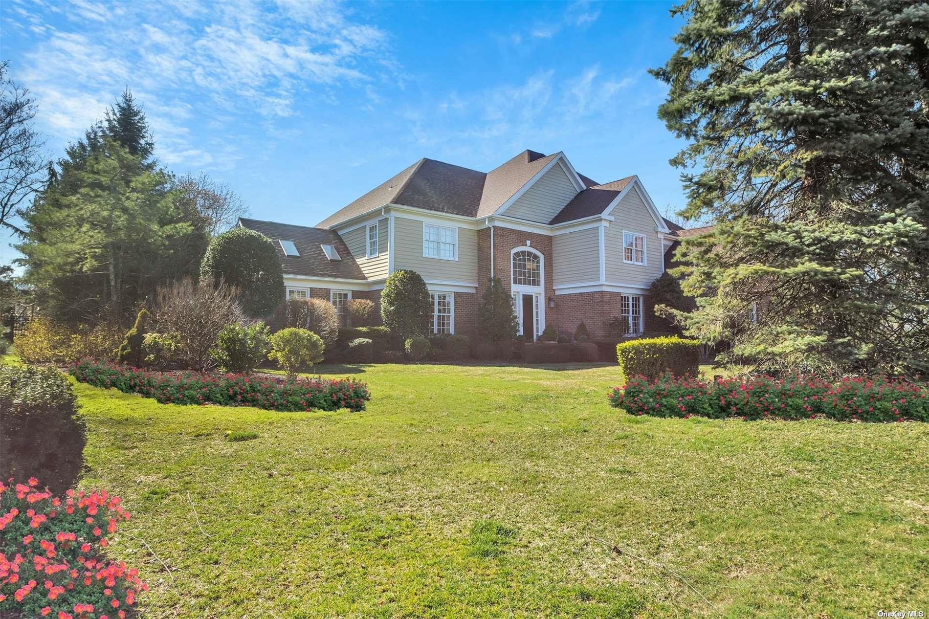 16 W Stone Hill Drive, Manhasset, New York image 1