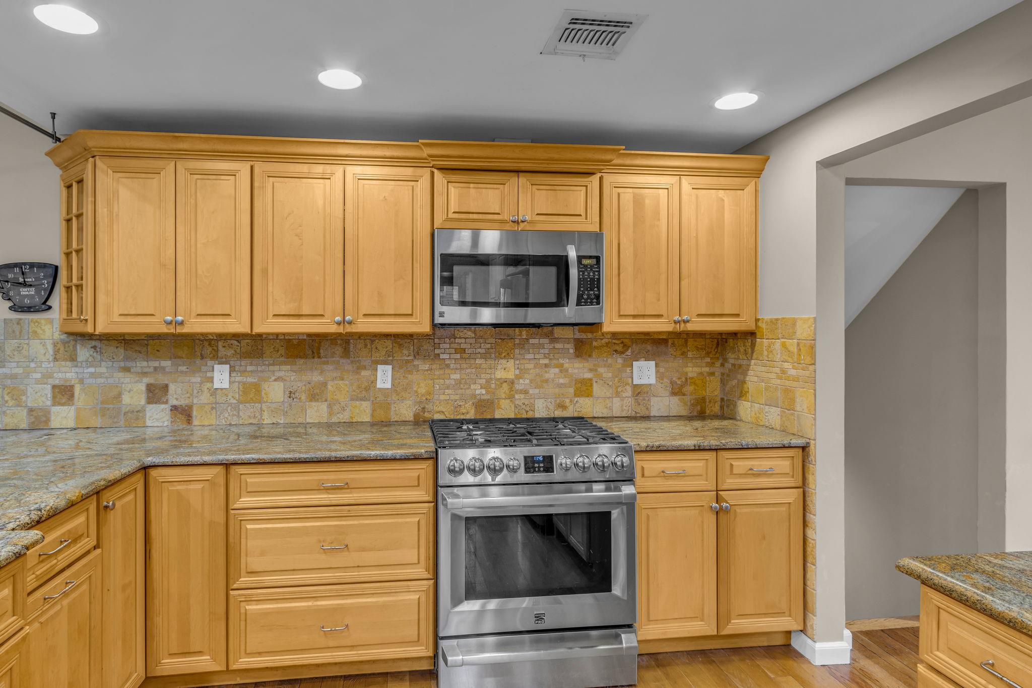 2 Homestead Lane, New City, New York image 16