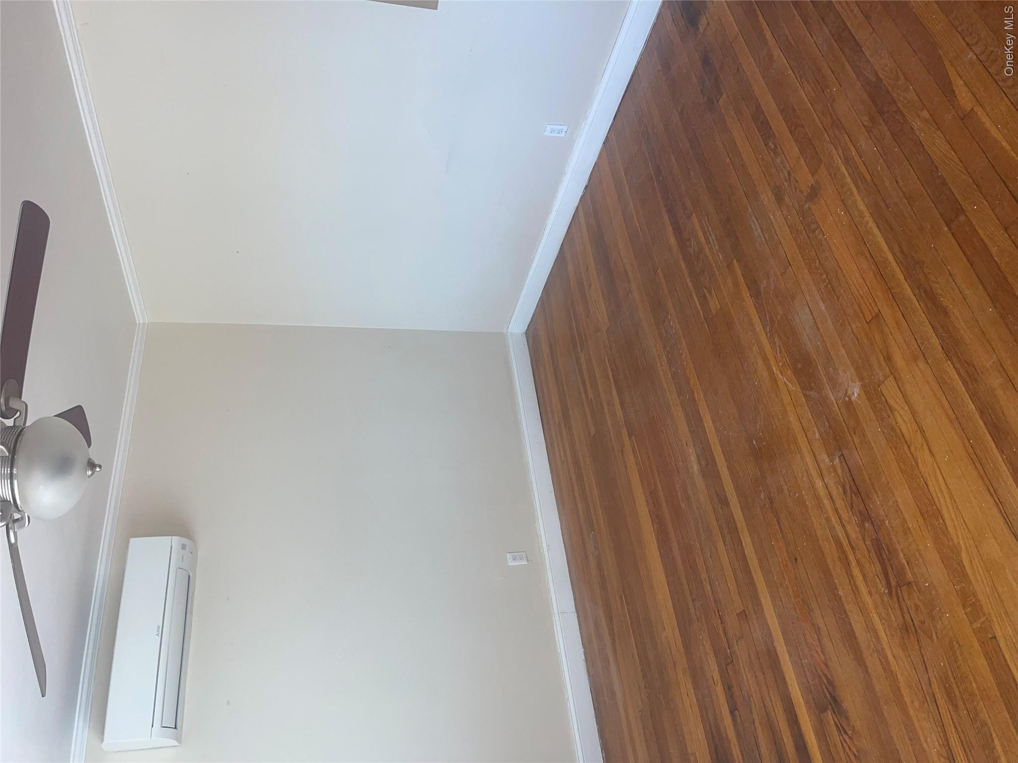 128-14 Van Wyck Expressway