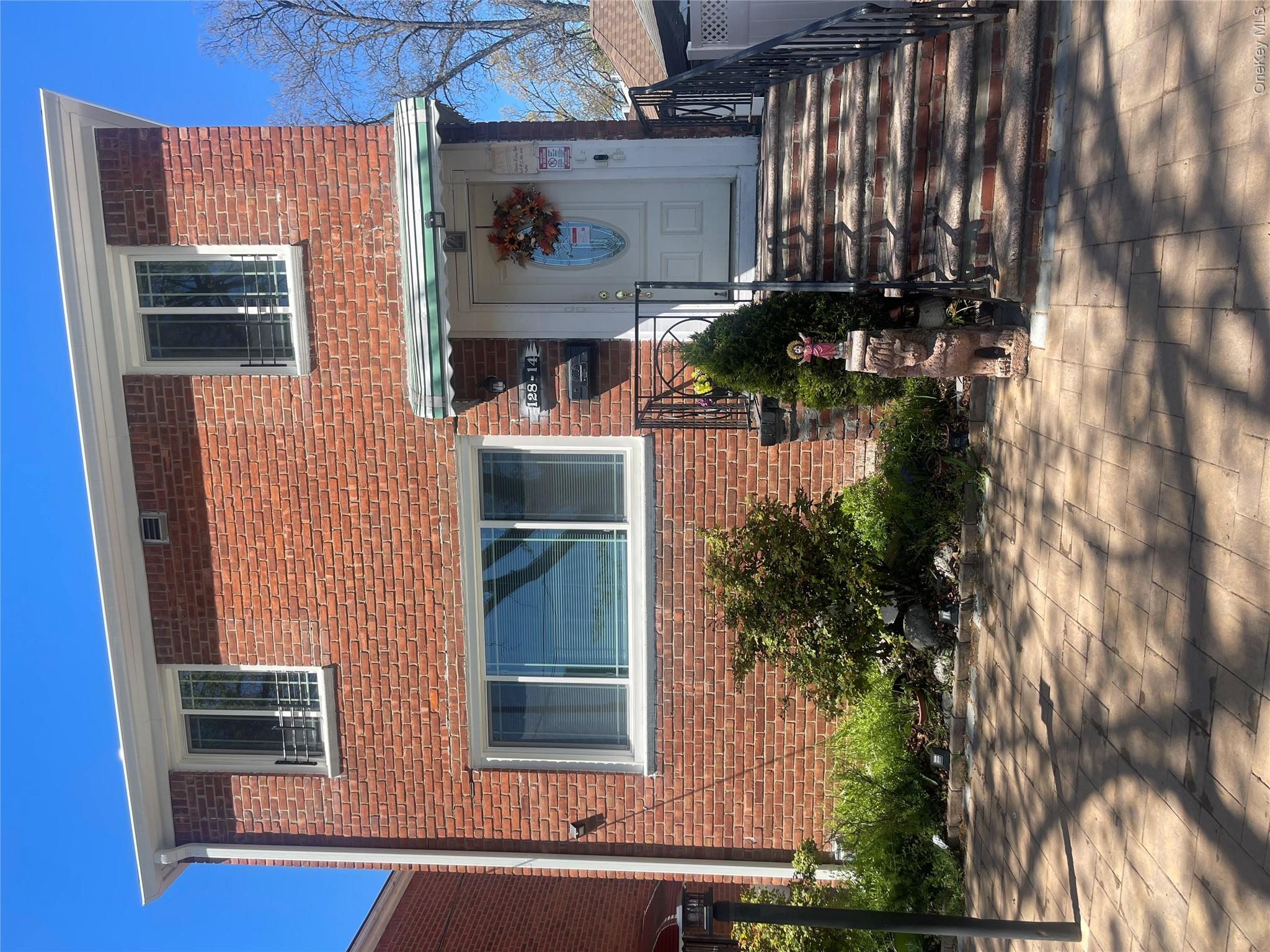 128-14 Van Wyck Expressway