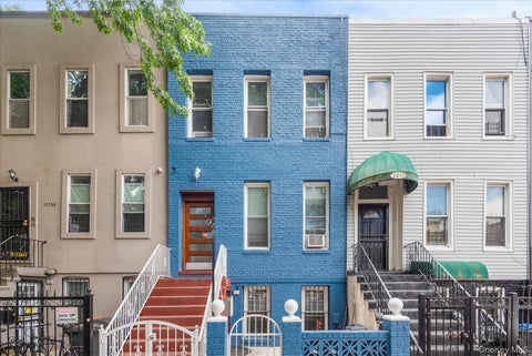Photo of 1241 Putnam Avenue, Brooklyn, NY 11221 (MLS # 1030126)