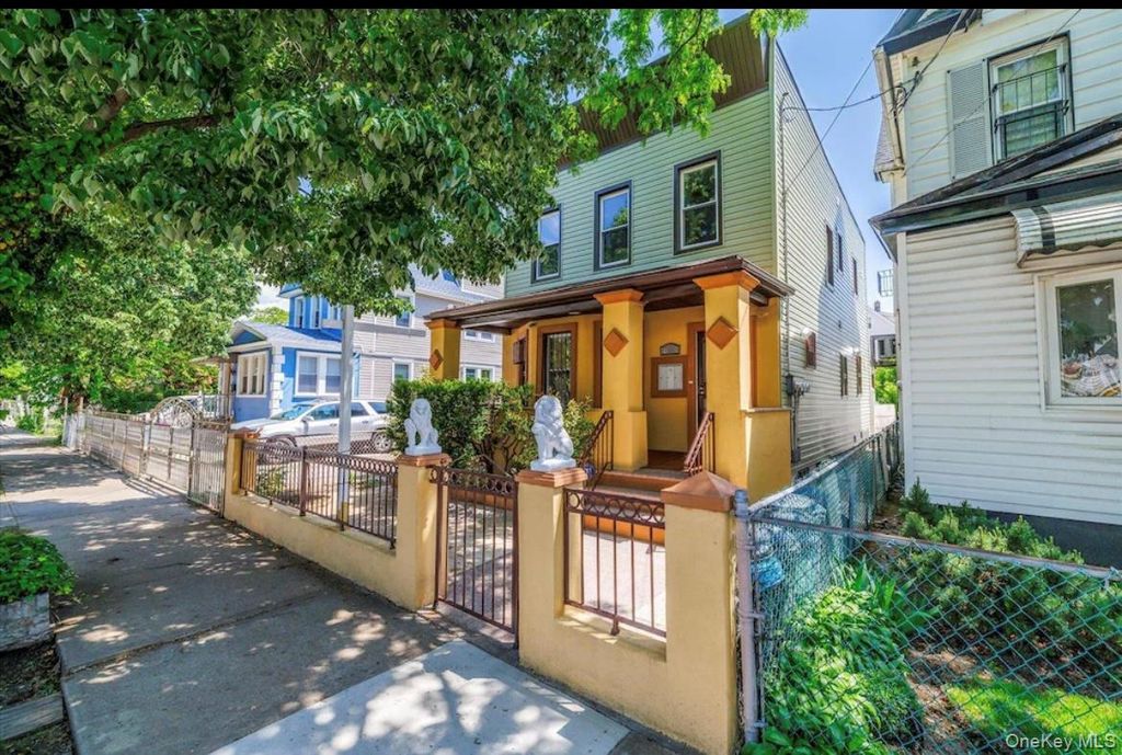 Photo of 14614 Shore Avenue, Jamaica, NY 11435 (MLS # 965810)