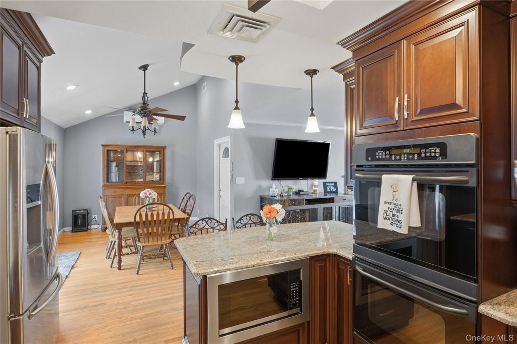 Photo of 2489 Eileen Road, Oceanside, NY 11572 (MLS # 987841)