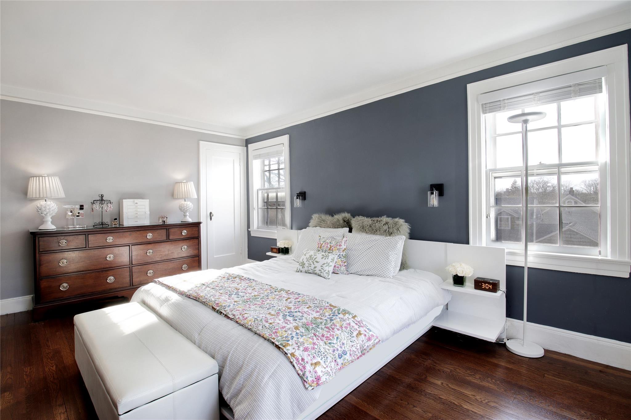 208 Nassau Avenue, Manhasset, New York image 19