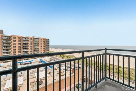 Condo For Sale - 26 W Broadway #803<br/> Long Beach, NY 11561