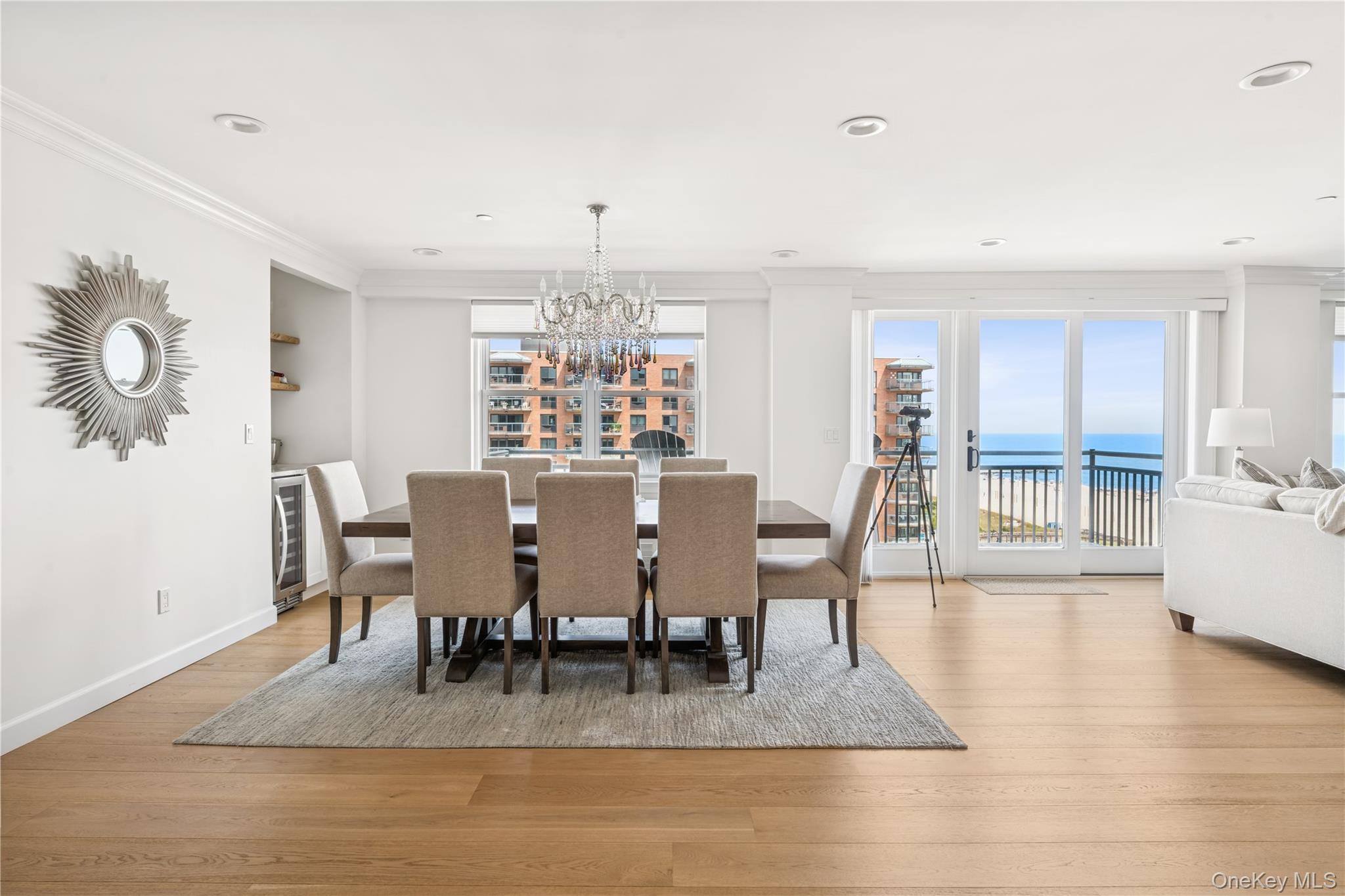 26 W Broadway 803