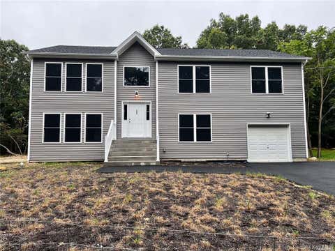 Homes For Rent - 158 Norfleet Ln<br/> Medford, NY 11763