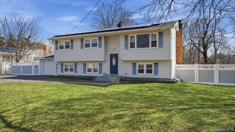 Homes For Sale - 147 Coates Avenue<br/> Holbrook, NY 11741