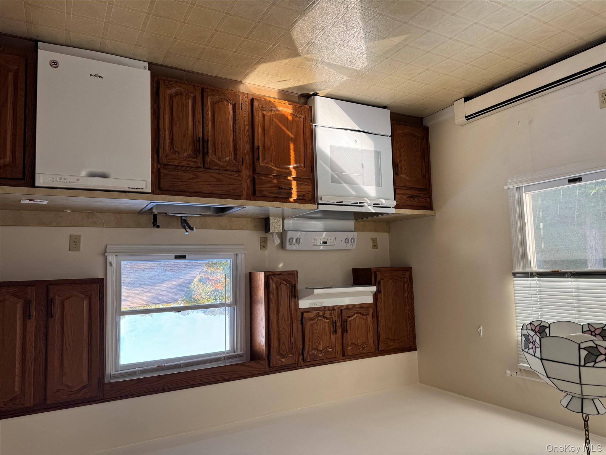 17 Intervale Avenue 1st