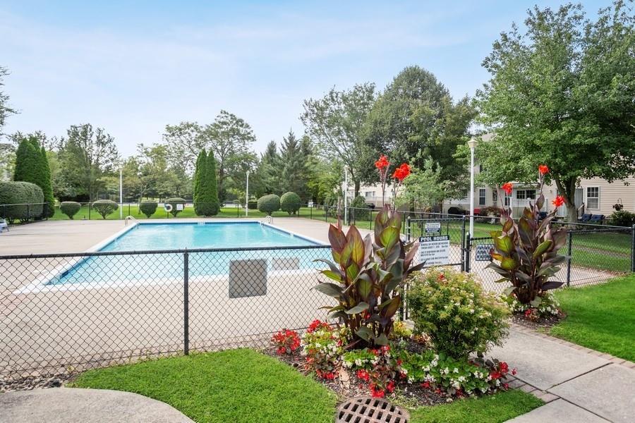 13 Commodore Circle, Port Jefferson Station, New York image 25