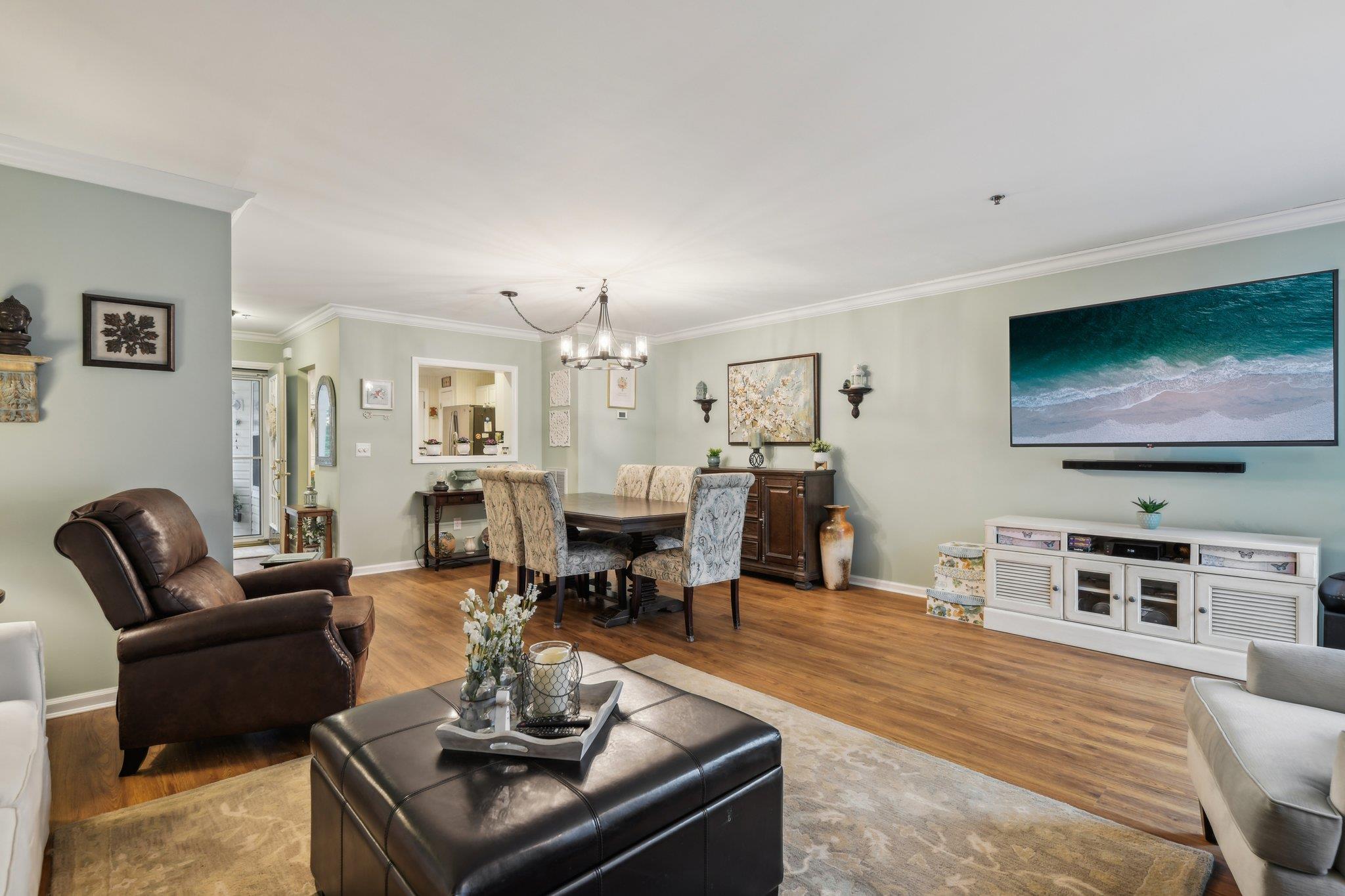 13 Commodore Circle, Port Jefferson Station, New York image 3