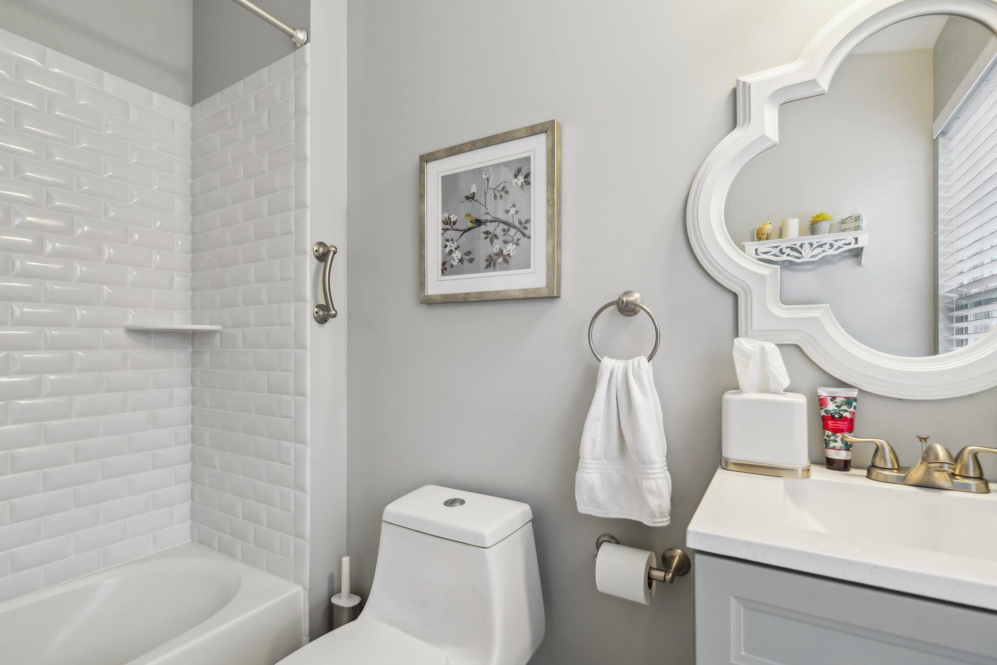 13 Commodore Circle, Port Jefferson Station, New York image 12