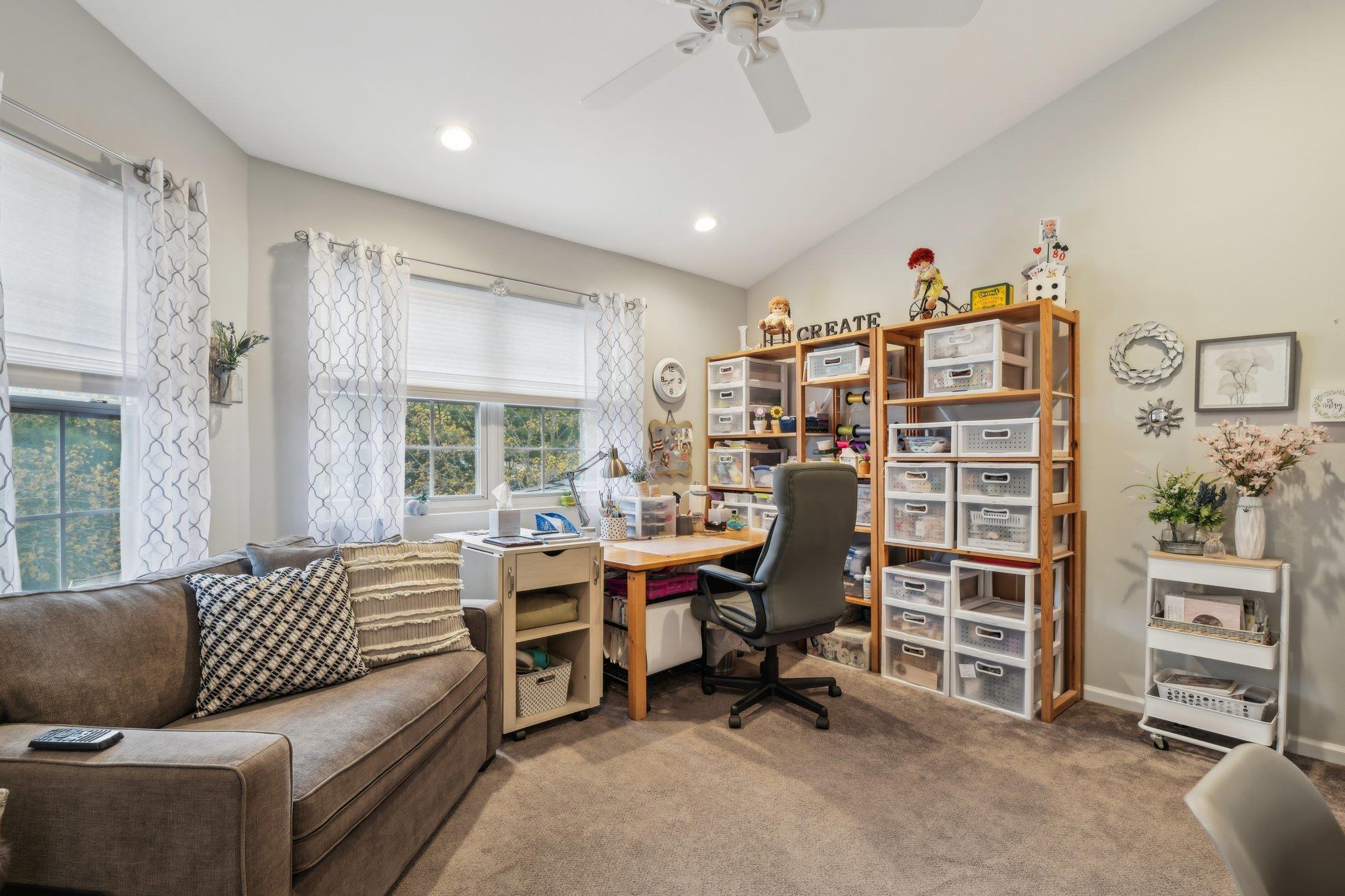 13 Commodore Circle, Port Jefferson Station, New York image 9