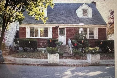 62 Ash Street Valley Stream NY 11580