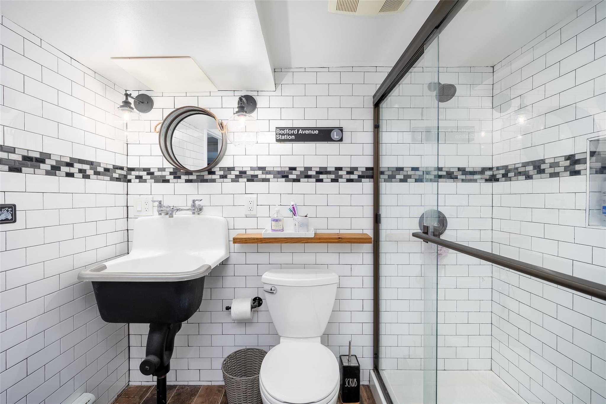 1885 Bedford Avenue, Merrick, New York image 33