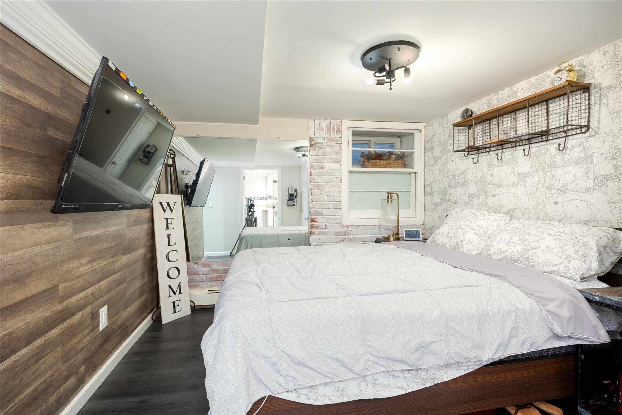 1885 Bedford Avenue, Merrick, New York image 31