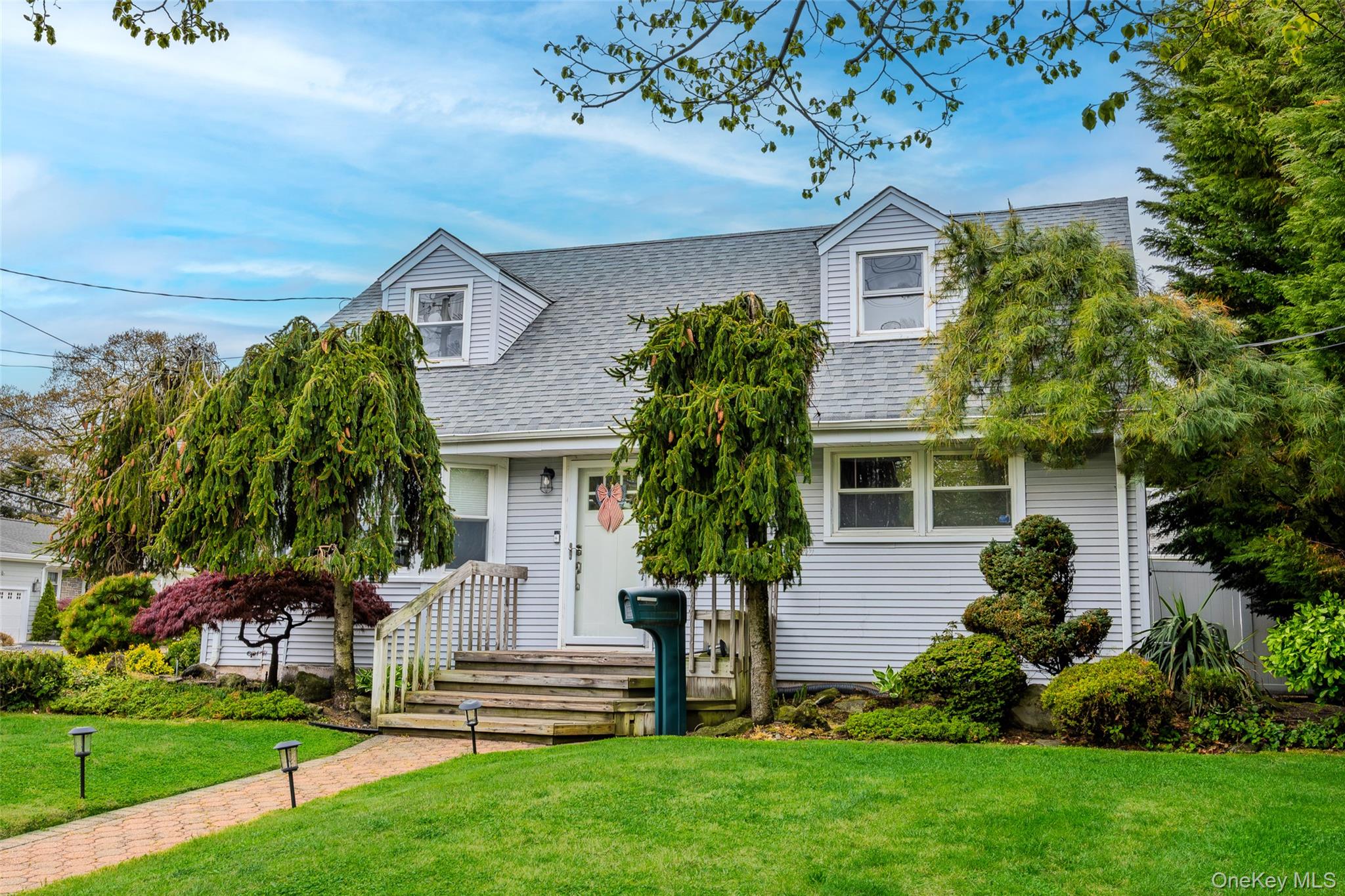 25 E Shore Drive