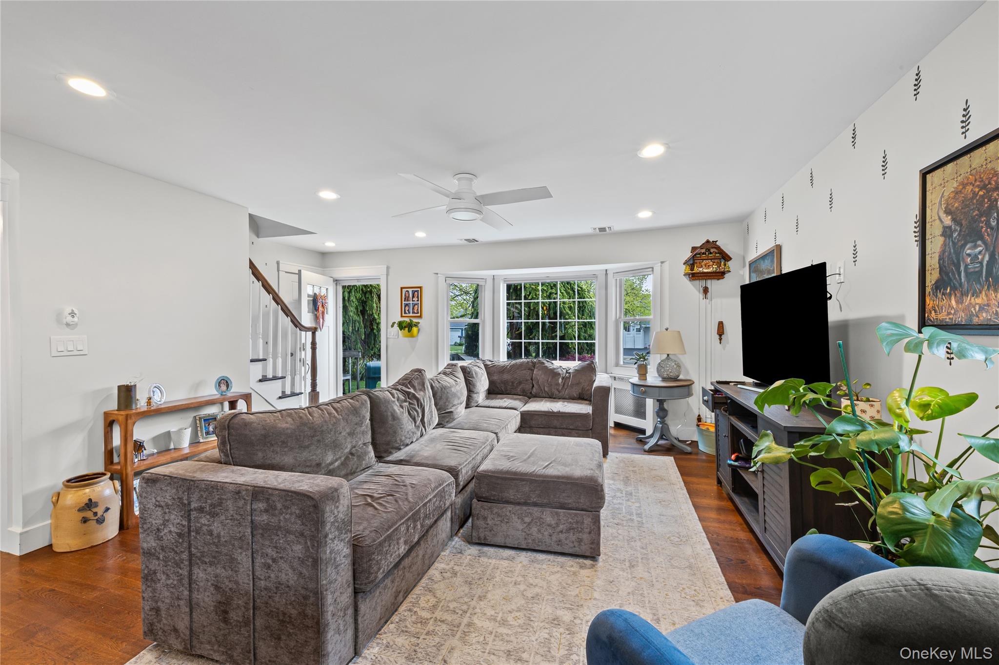 25 E Shore Drive
