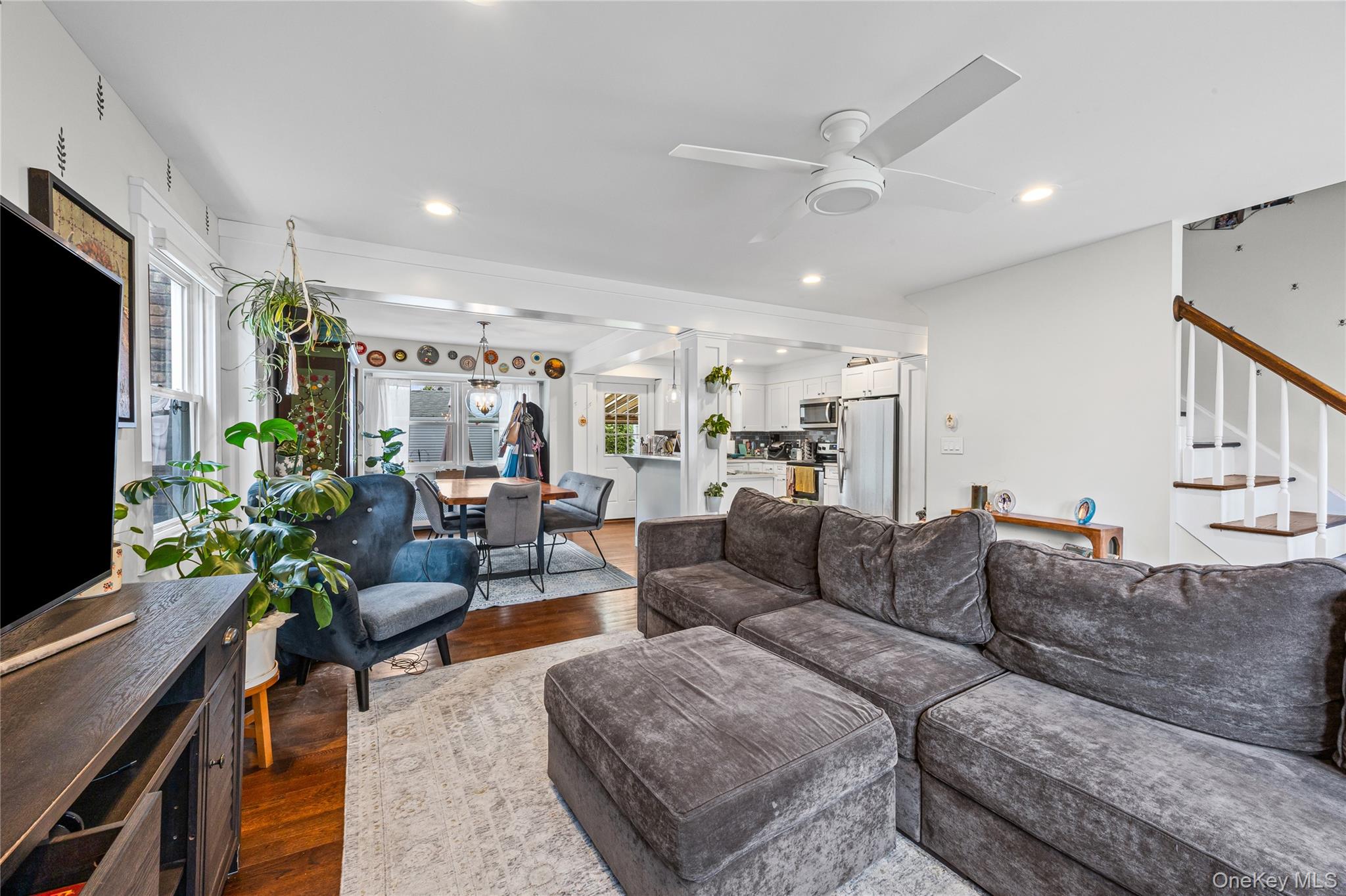 25 E Shore Drive