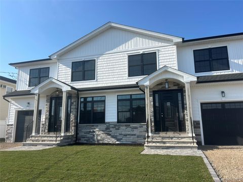 Multifamily For Sale - 960 Cathedral Avenue<br/> Franklin Square, NY 11010