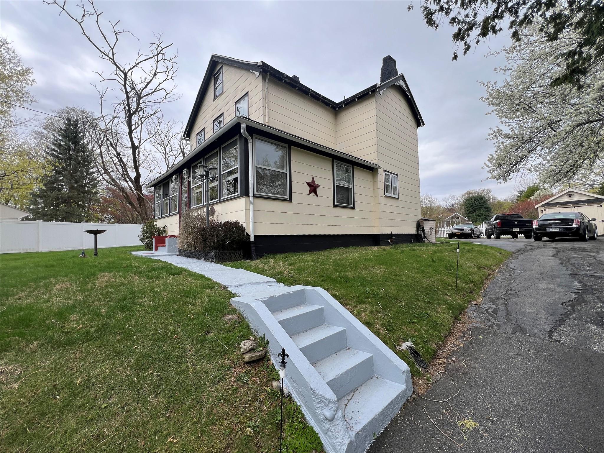 Property for Sale at Maple Avenue, Peekskill, New York - Bedrooms: 2 
Bathrooms: 2 
Rooms: 5  - $585,000