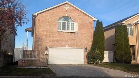 15095 Powells Cove Boulevard Whitestone NY 11357