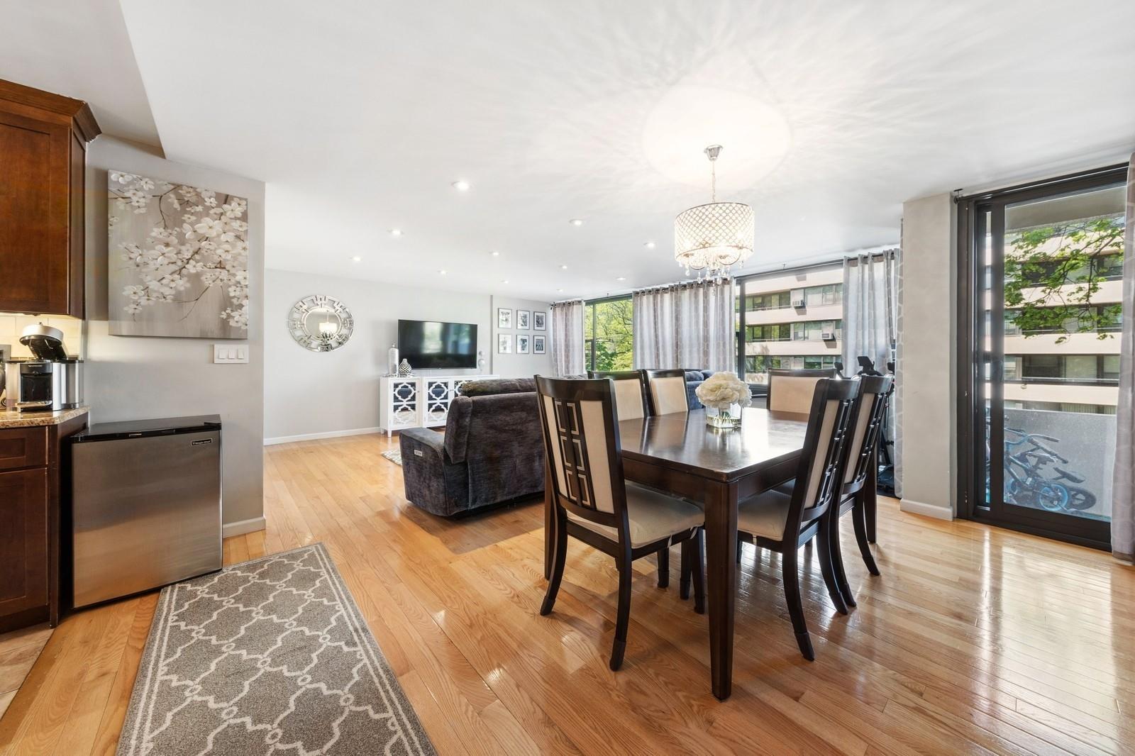 Property for Sale at 166 Street 4B, Beechhurst, Queens, NY - Bedrooms: 2 
Bathrooms: 1 
Rooms: 4  - $425,000