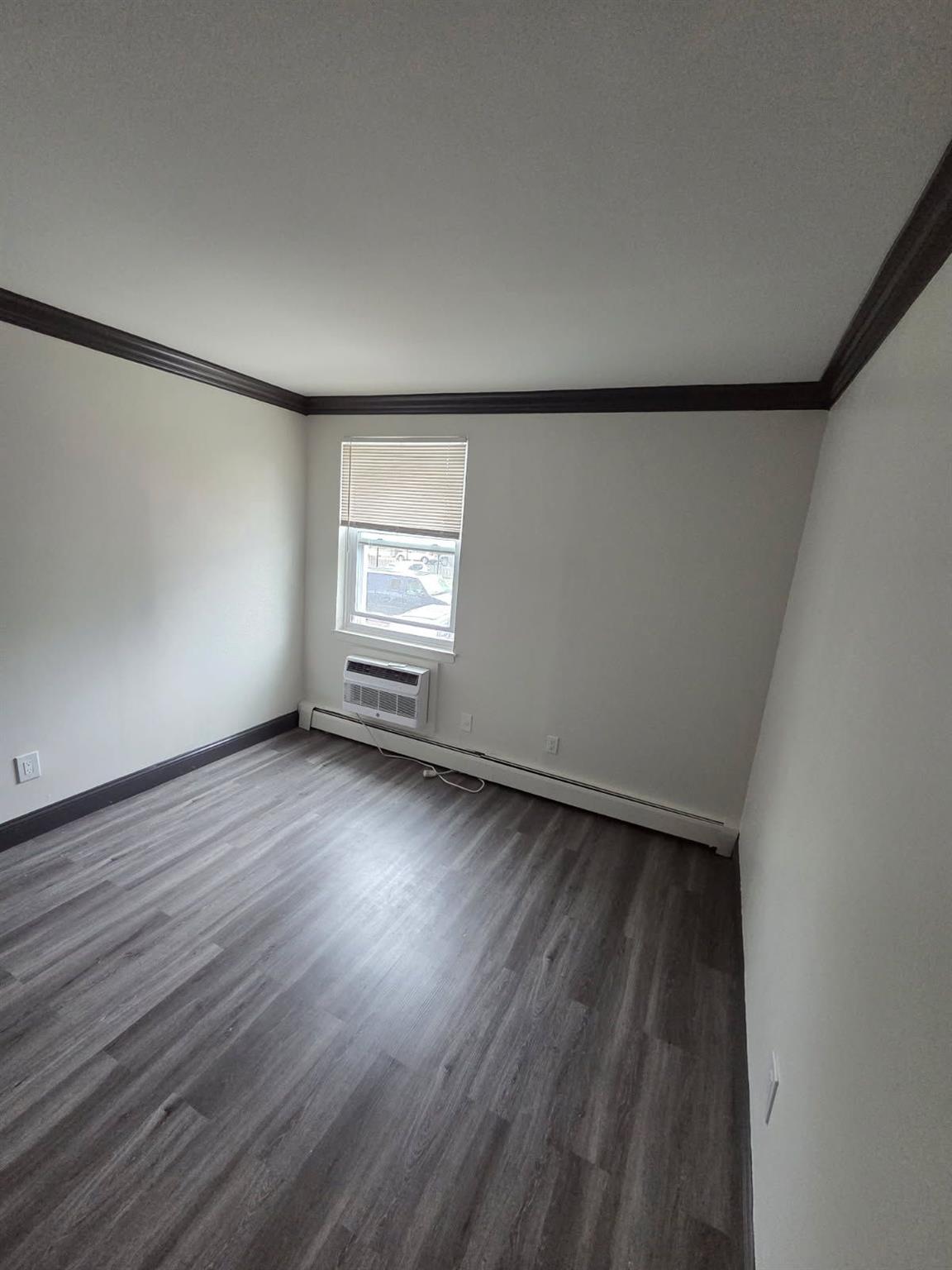 280 Lowndes Avenue 111G