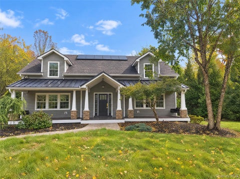 Photo of 84 Maple Avenue, Fishkill, NY 12524 (MLS # 1066292)