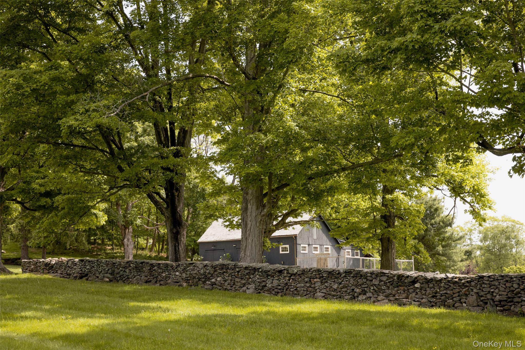 809 QUAKER HILL Road