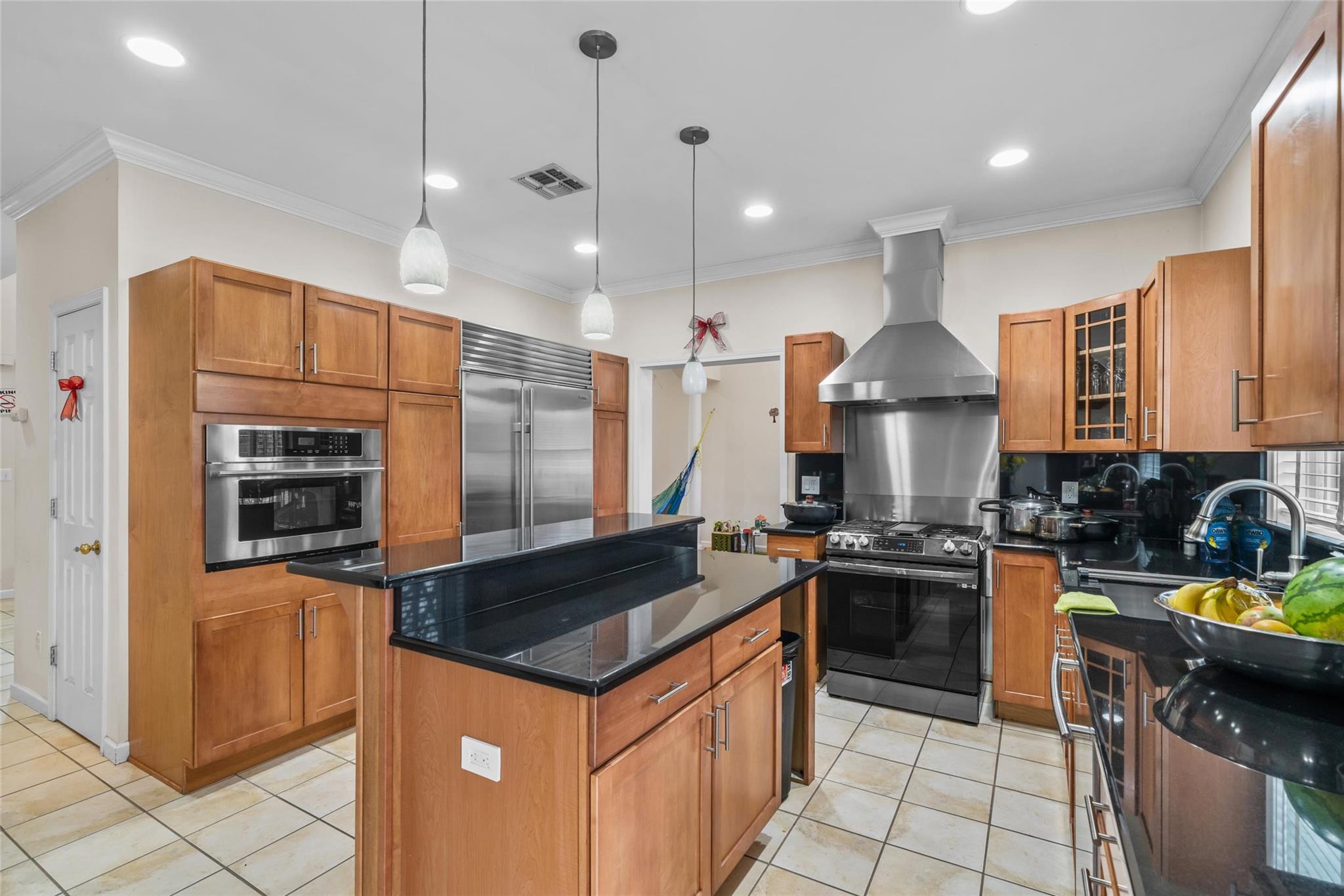 8 Corinne Court, Monroe, Florida image 12