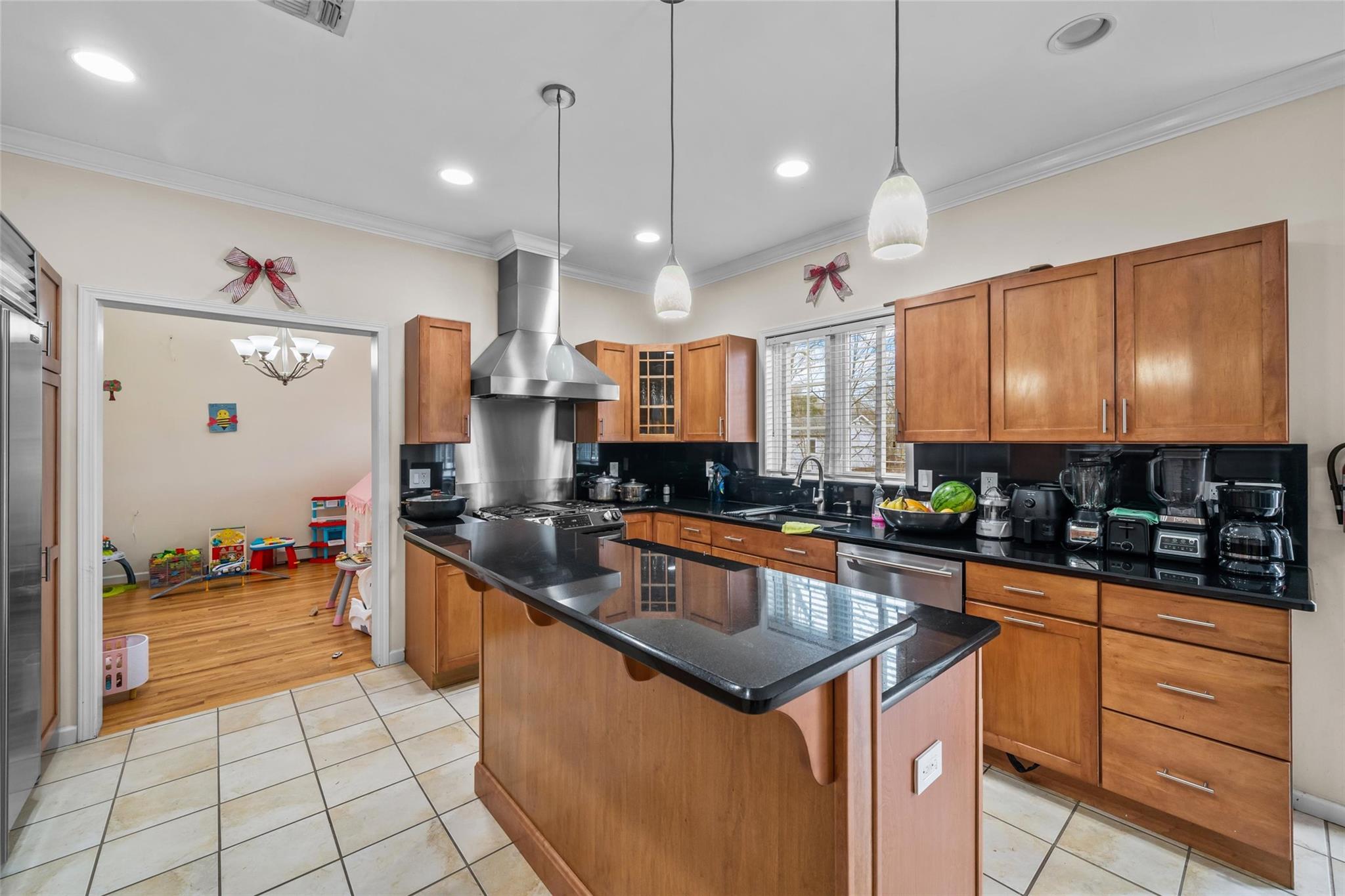8 Corinne Court, Monroe, Florida image 13