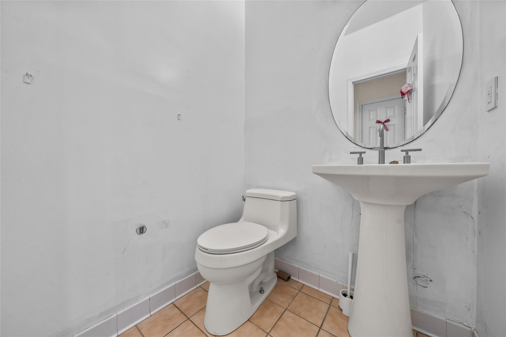 8 Corinne Court, Monroe, Florida image 18